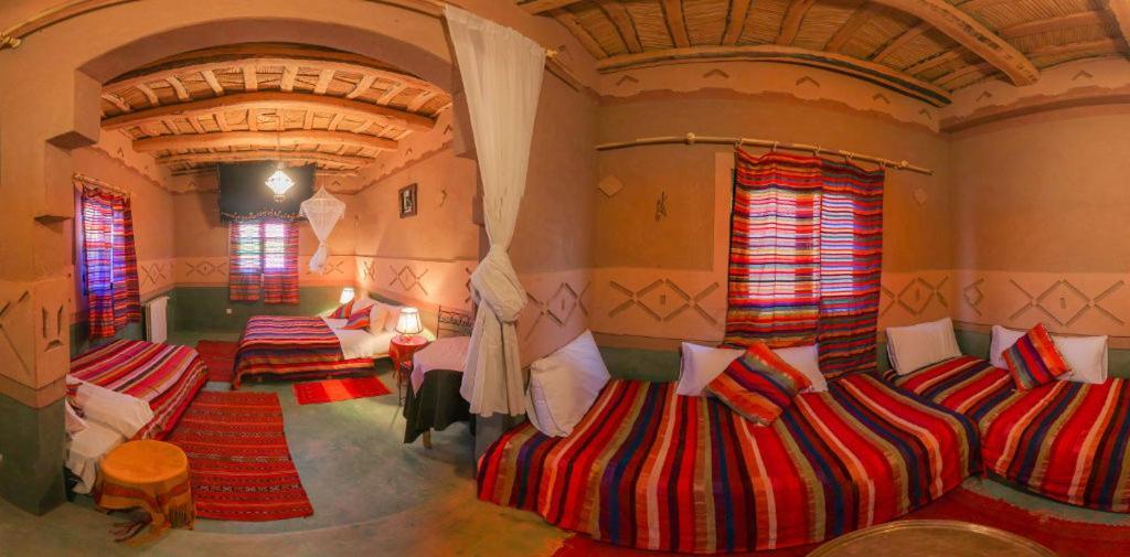 Riad Des Vieilles Charrues Boumalne Extérieur photo